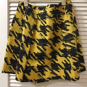 Club Monaco Houndstooth Pleated Skirt